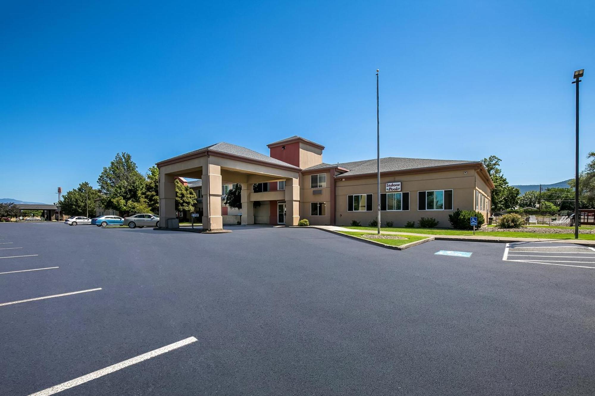 Americas Best Value Sandman Inn La Grande Esterno foto