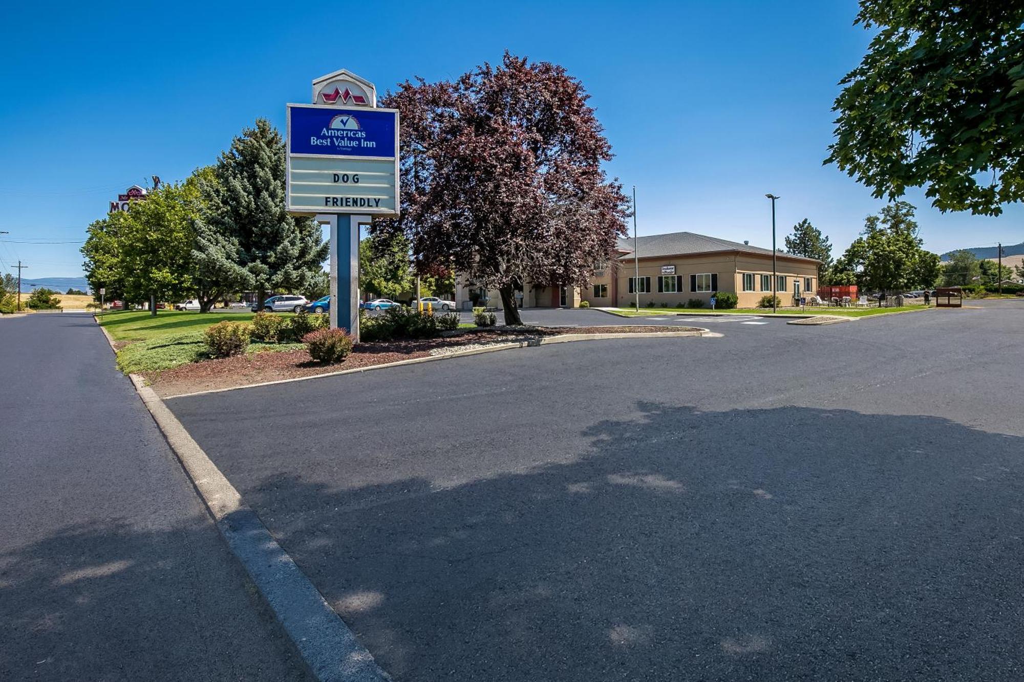 Americas Best Value Sandman Inn La Grande Esterno foto